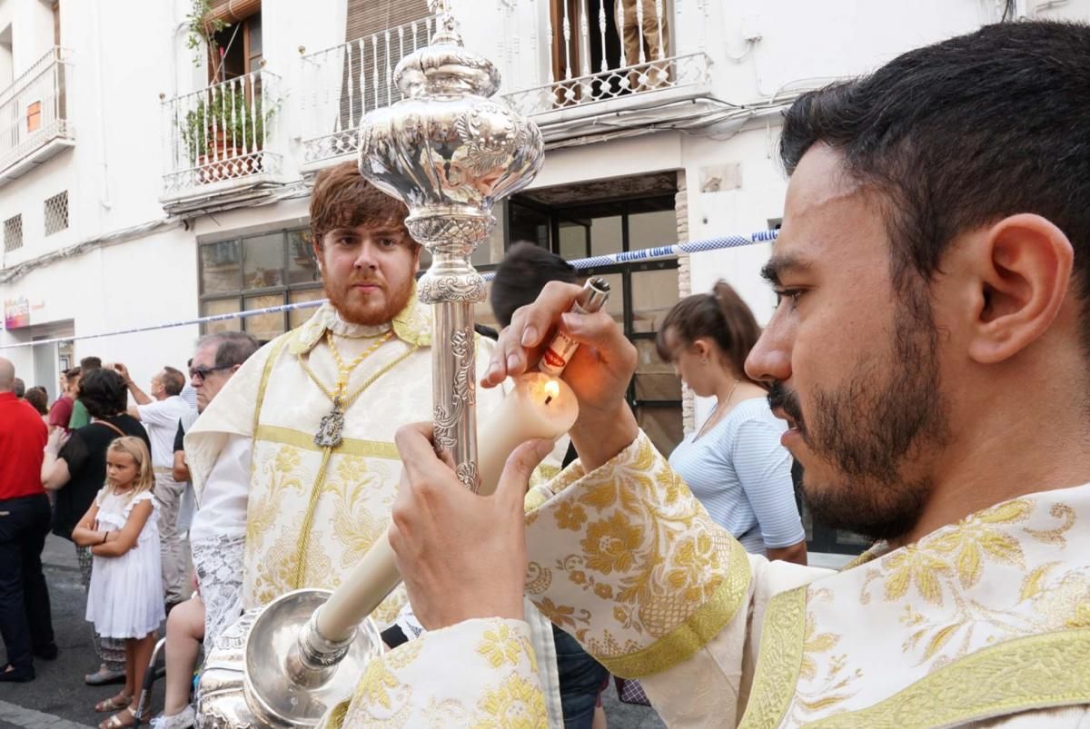 Una procesión con tres pasos para el aniversario del Sagrado Corazón