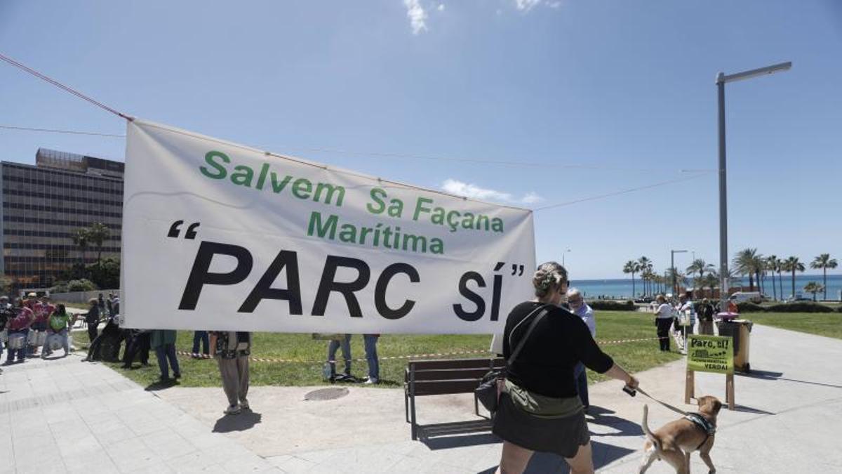 Protesta vecinal para reclamar un gran parque junto a GESA.