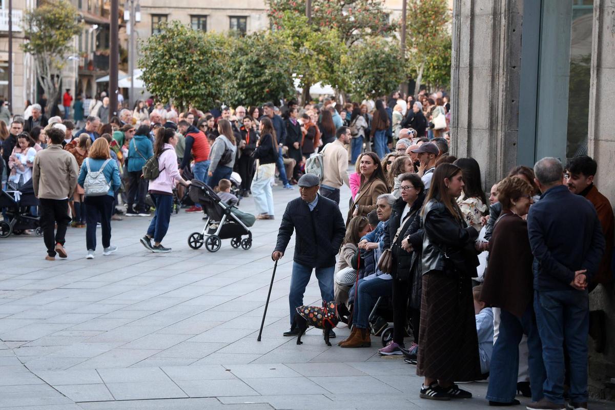 Las calles de Pontevedra vivieron un multitudinario Jueves Santo.