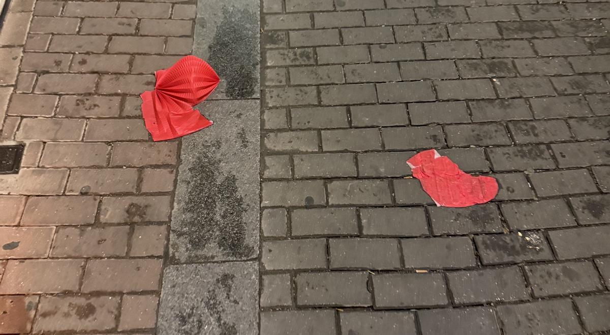 Varios farolillos quedaron dañados tras la lluvia y el viento registrados en Mérida.