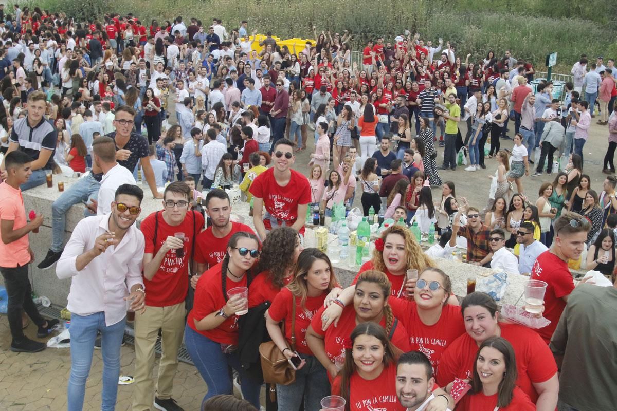 FOTOGALERIA / Botellón en el Arenal