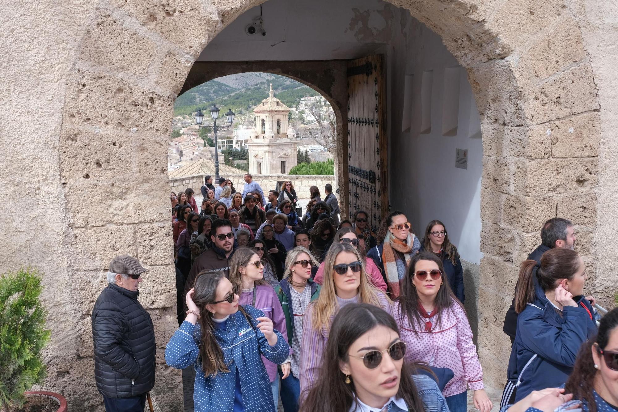 Así ha sido la visita de la comitiva de Hogueras a Caravaca de la Cruz