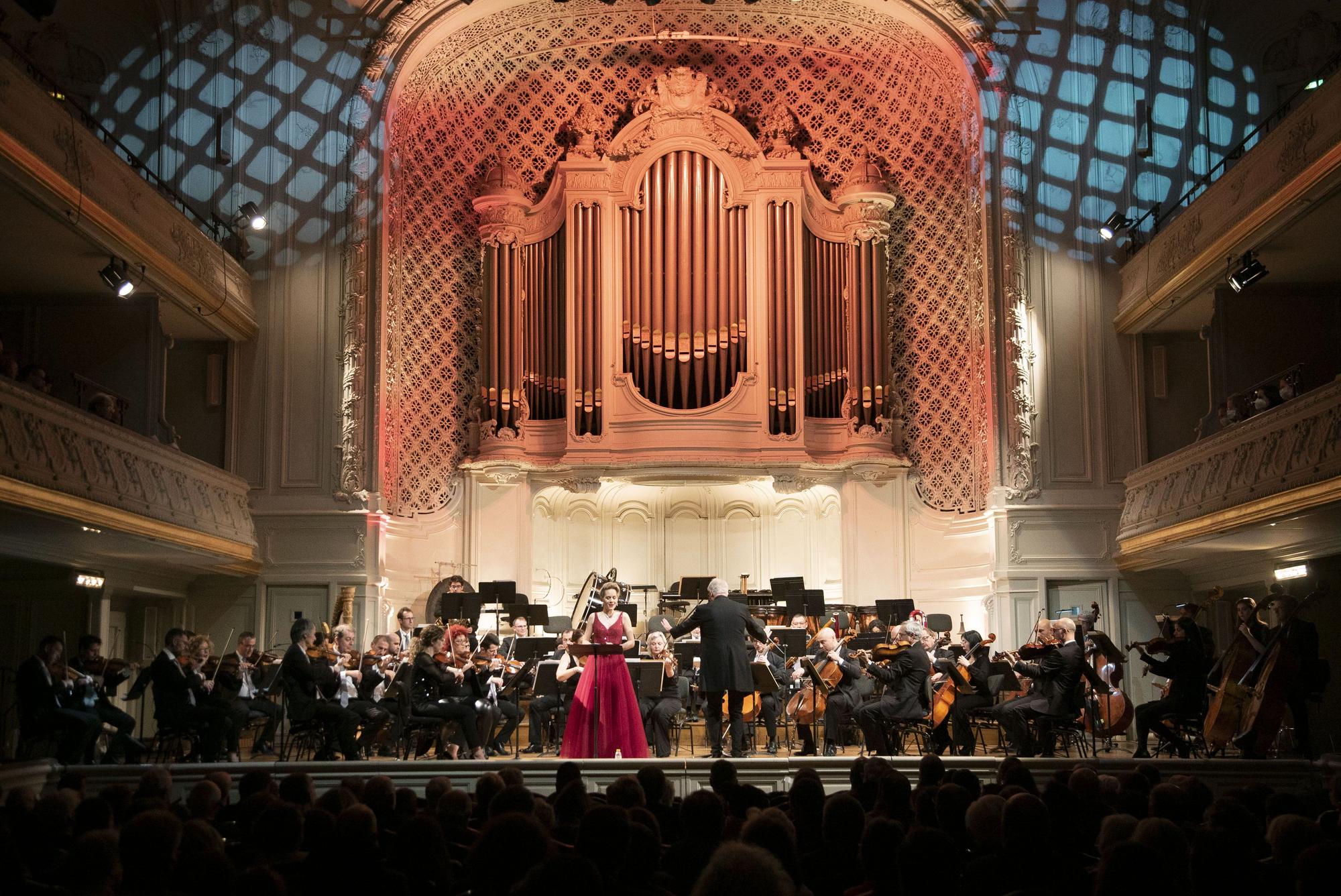 La Orquesta de València toca en París