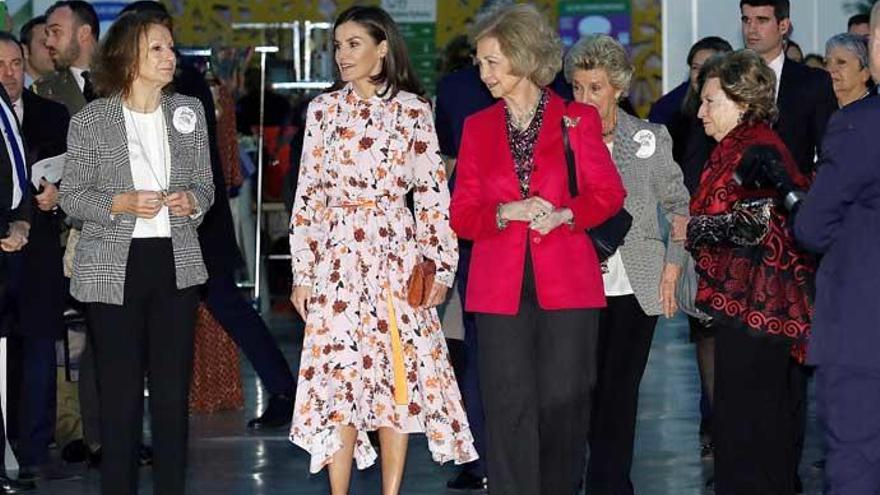 La Reina Letizia y Doña Sofía.