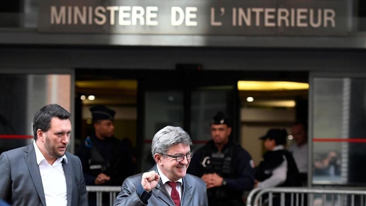 Jean-Luc Melénchon tras declarar durante cinco horas.