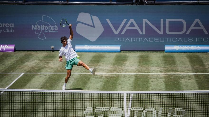Walton elimina a Kyrgios y Shelbayh da la campanada en el Mallorca Championships