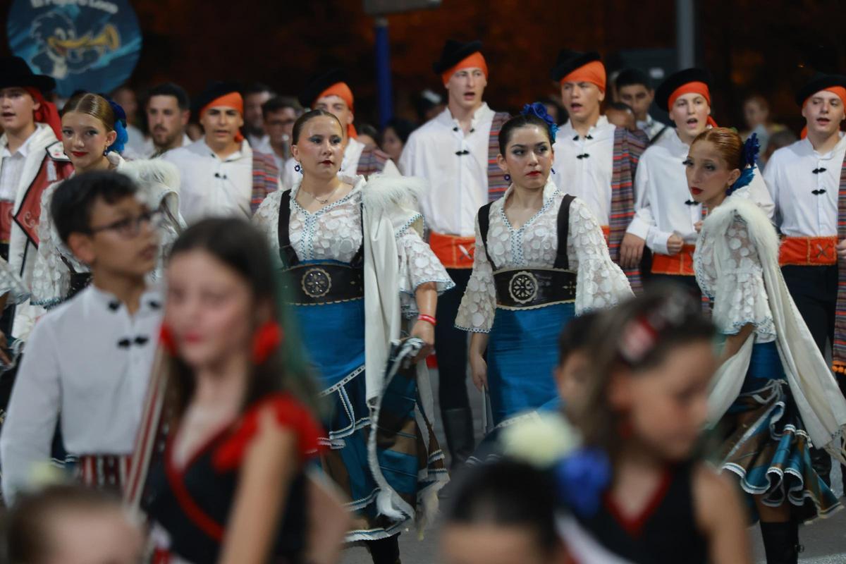 Las mejores imágenes del desfile infantil de Moros y Cristianos de Orihuela Las mejores imágenes del desfile infantil de Moros y Cristianos de Orihuela