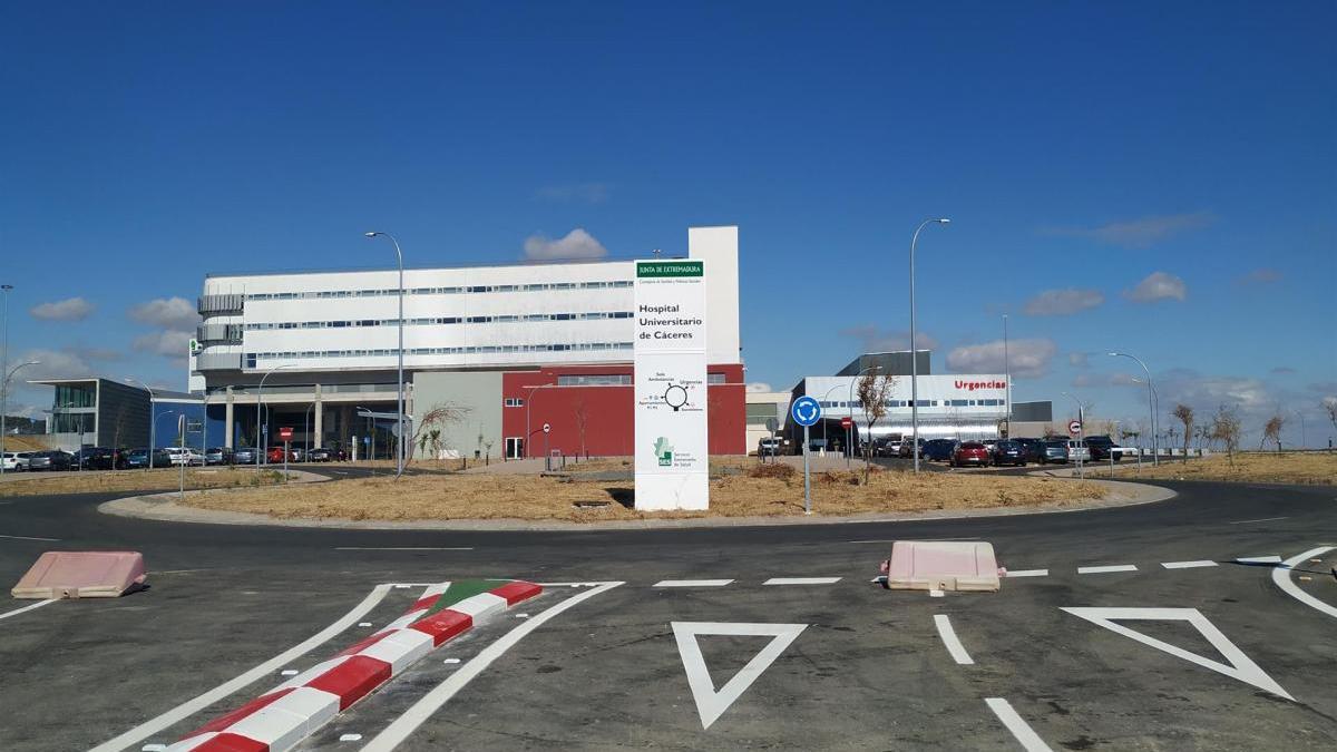 Abierto el nuevo acceso al Hospital Universitario de Cáceres