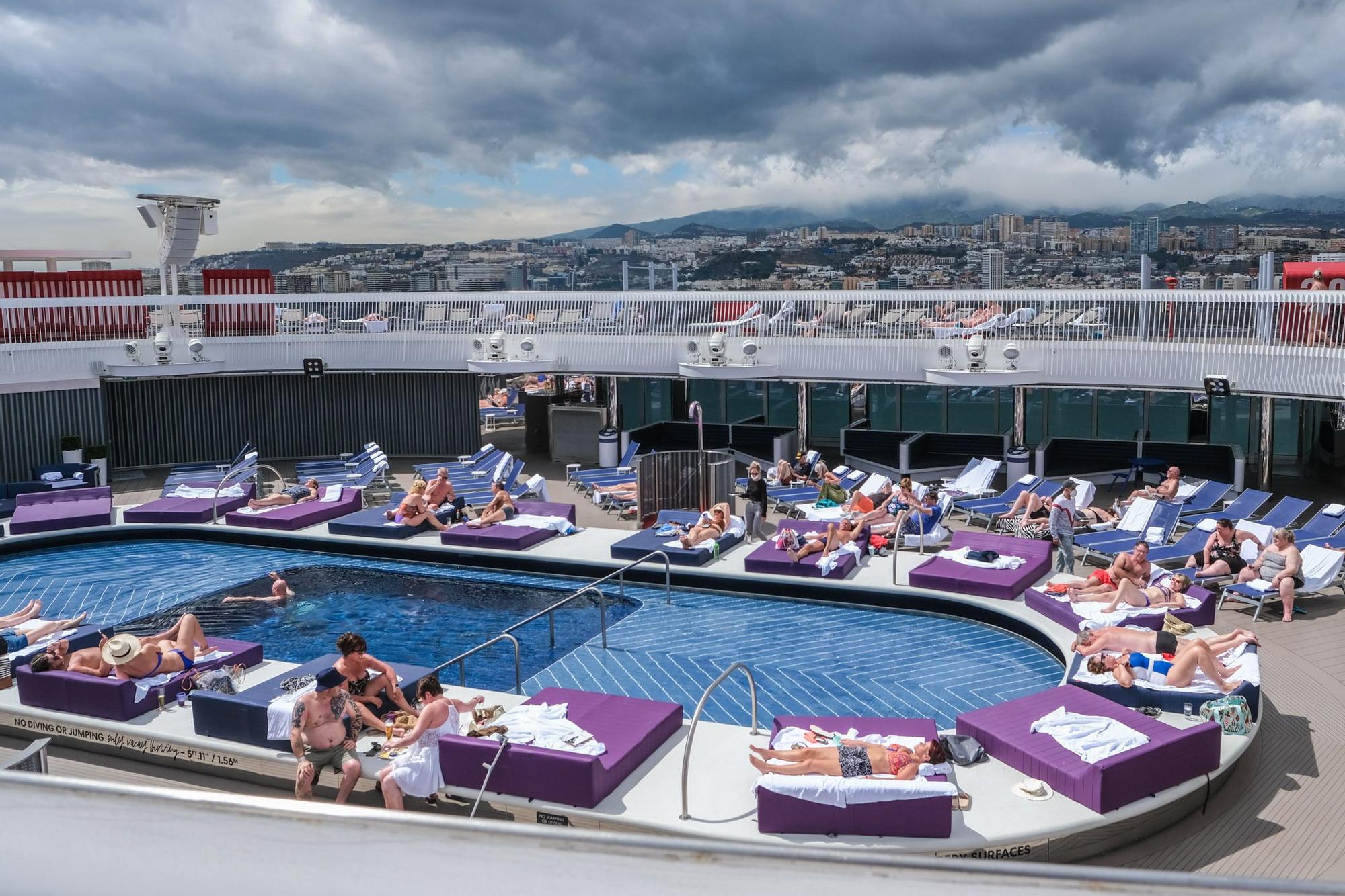 Primera escala en el Puerto de Las Palmas del crucero de lujo 'Valiant Lady'