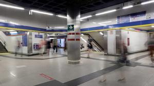 Archivo - Interior de la estación de metro de Sol, a 14 de junio de 2021, en Madrid (España).