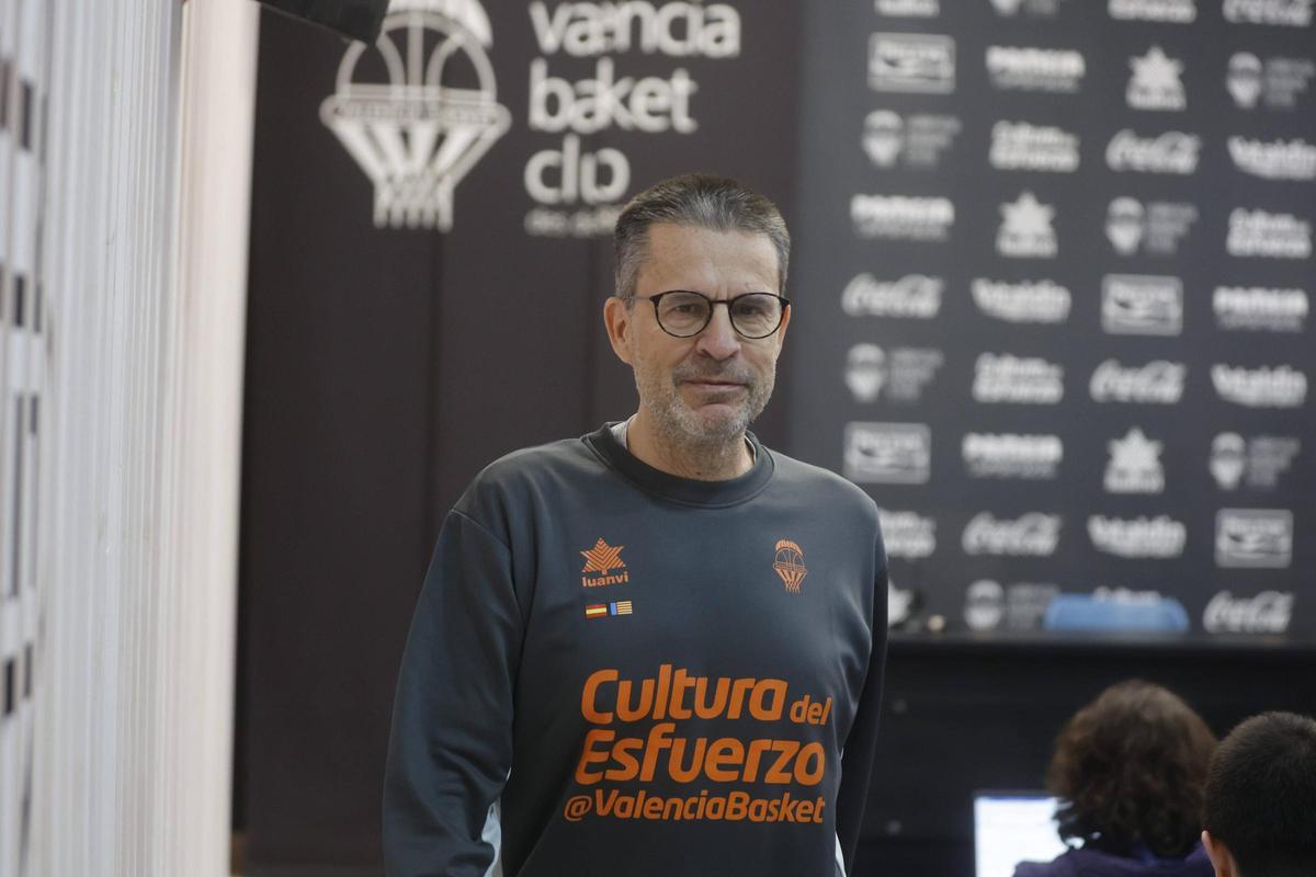 Pedro Martínez ya tiene casi listo el equipo para la próxima temporada
