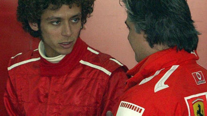 Valentino Rossi, en los primeros tests que hizo con un monoplaza de Fórmula 1 de Ferrari en el circuito de Cheste en 2006.