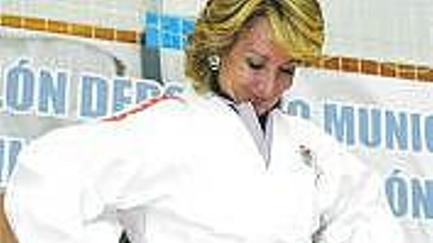 Esperanza Aguirre, judoka.