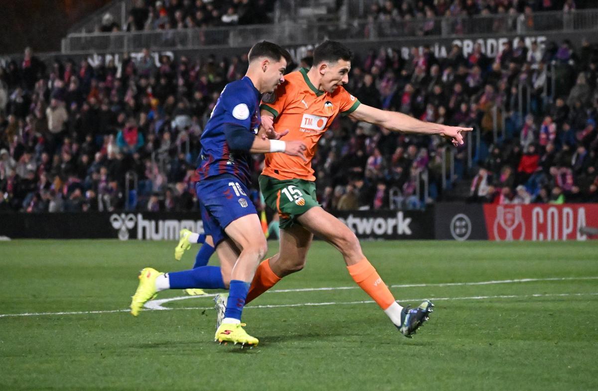 El Eldense cae eliminado de la Copa del Rey frente al Valencia (0-2)
