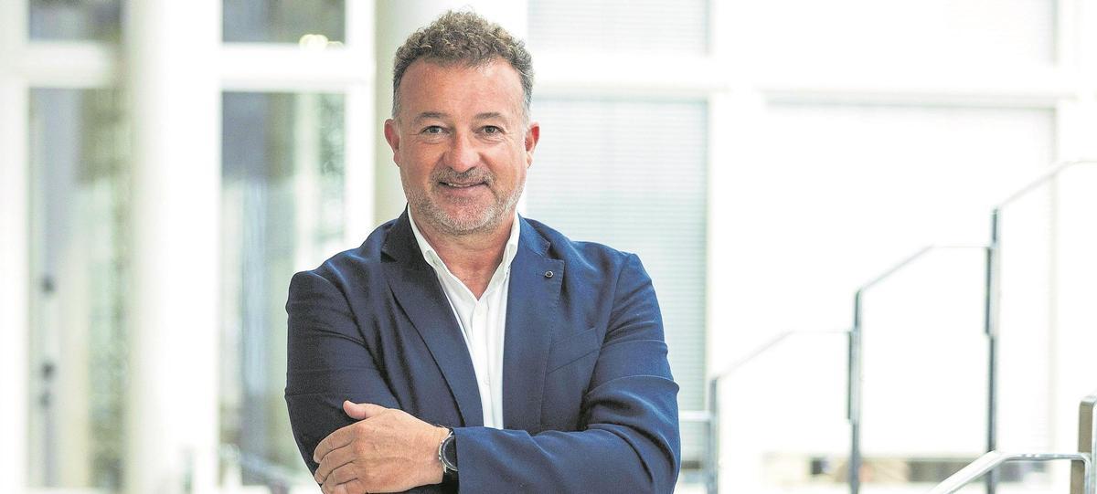 José Pla, en las instalaciones de Levante-EMV, antes de la entrevista