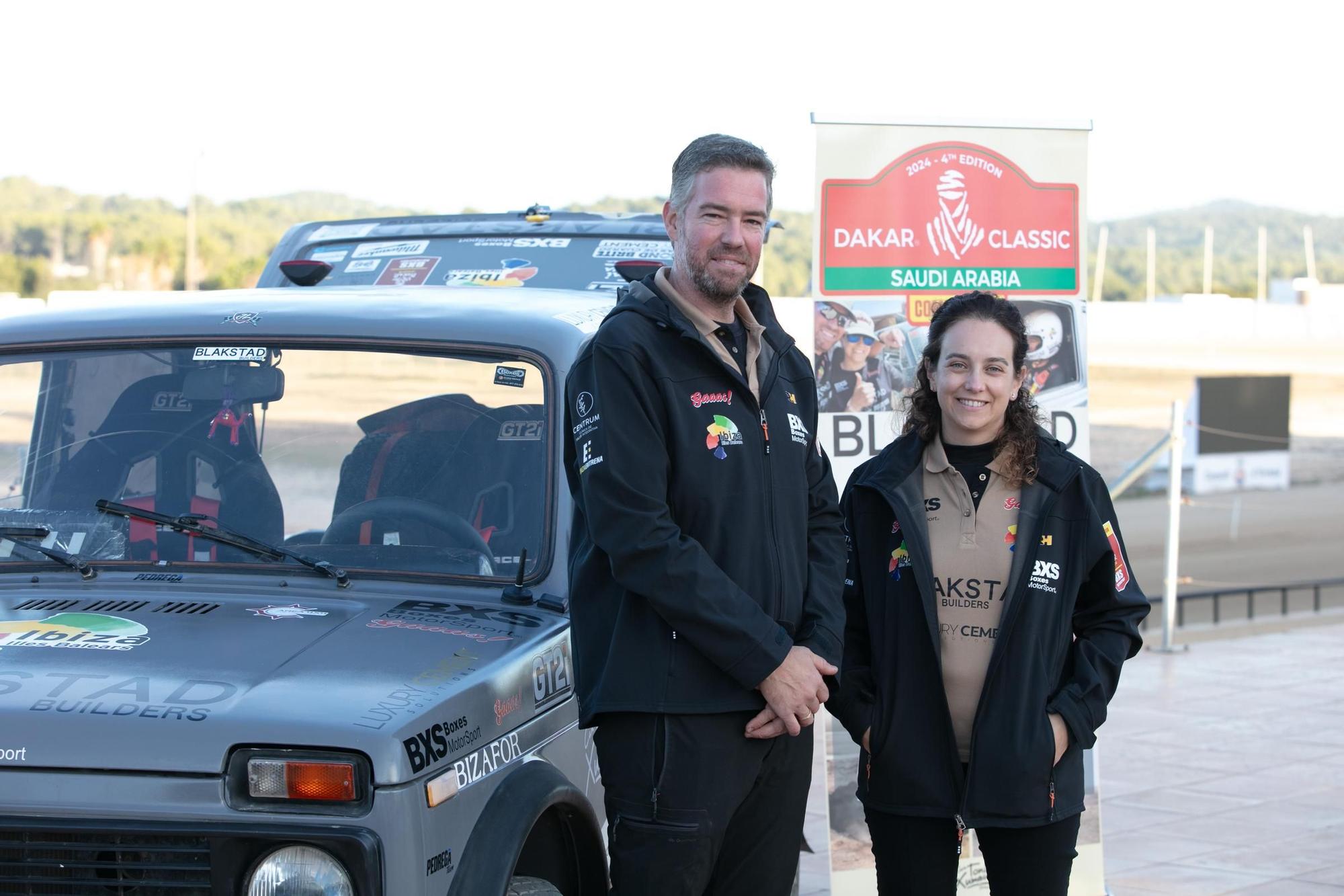 Descubre las fotos de la presentación de los corredores del Dakar en el hipódromo de Sant Rafel