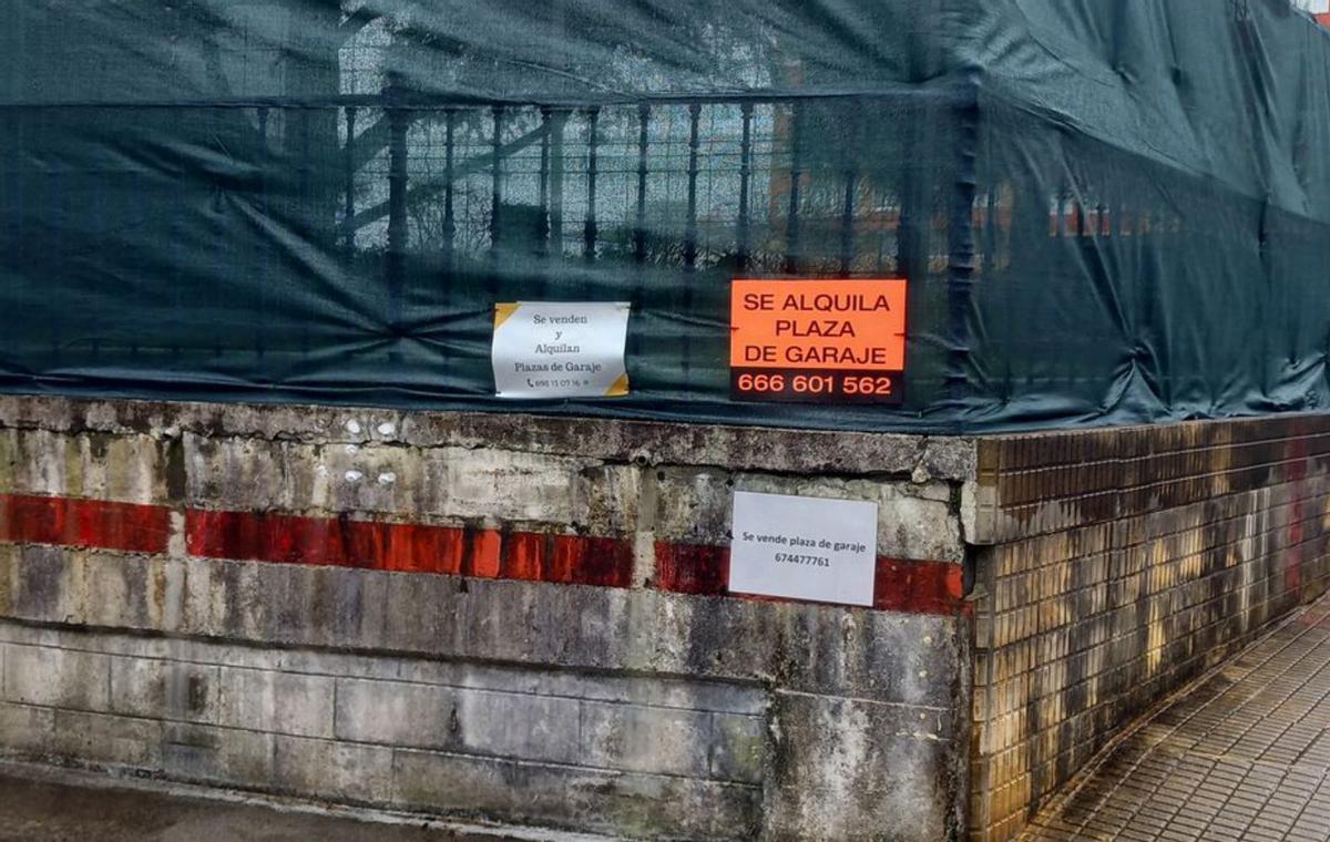 La plaza de Galicia encara la reforma con la impermeabilización que ordenó la Justicia