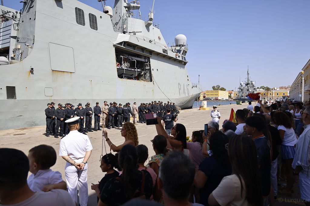 Llegada del buque Furor a Cartagena, en imágenes