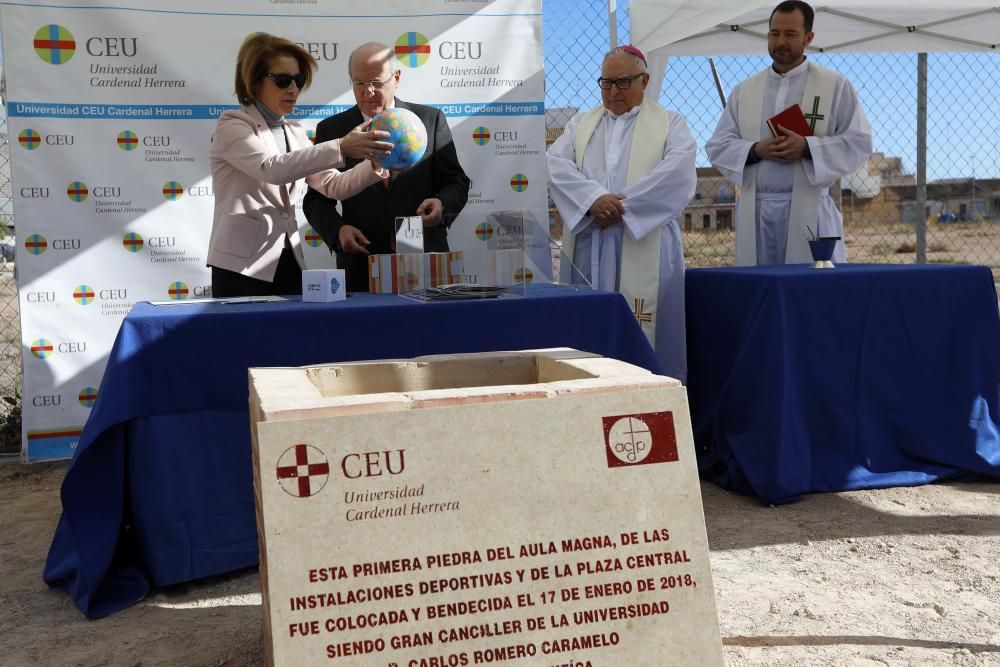 Colocan la primera piedra del nuevo campus del CEU-UCH de Alfara