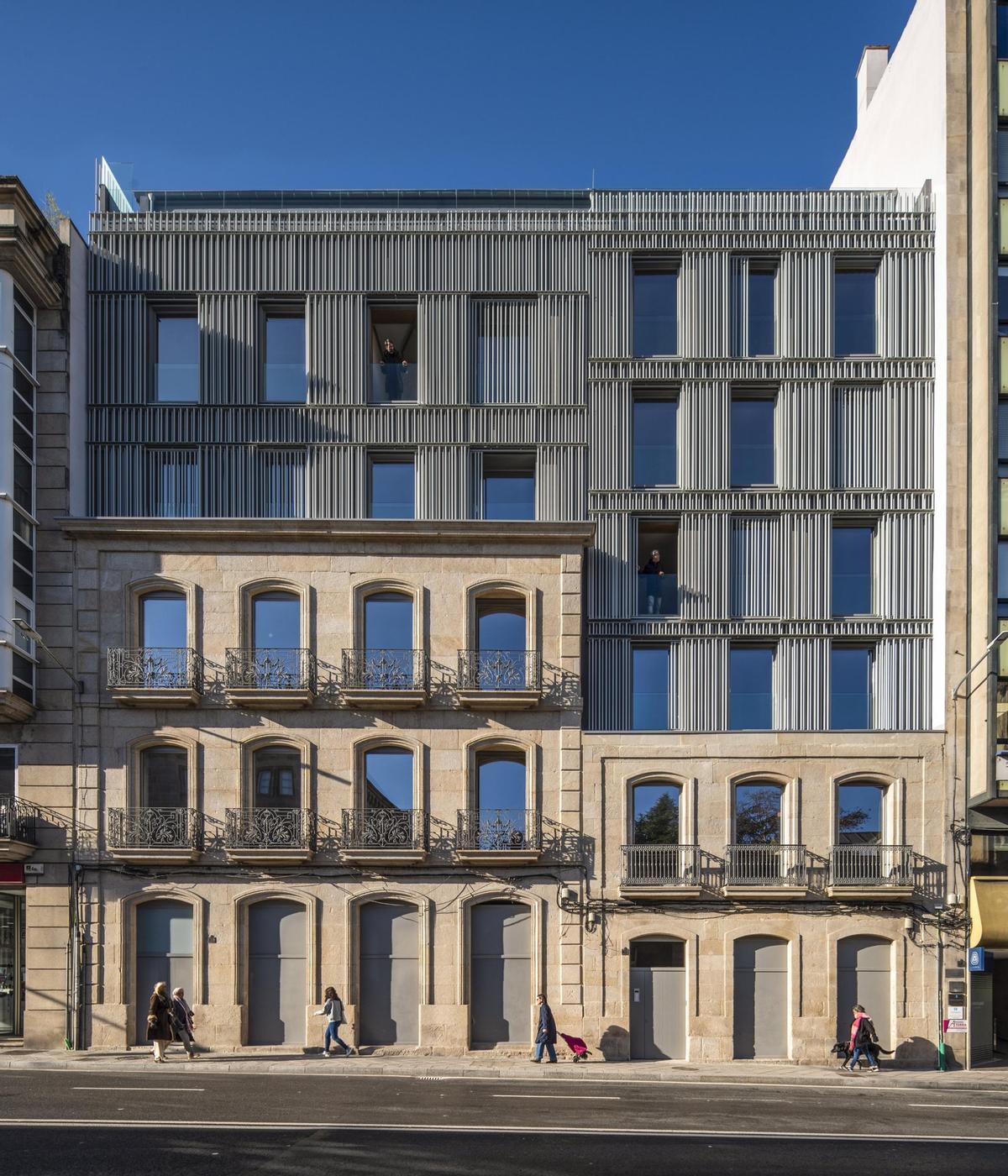 Rehabilitación y ampliación de edificio de viviendas en la calle Progreso de Ourense