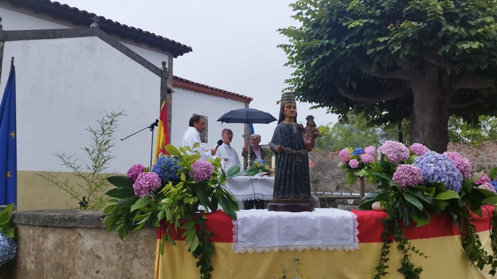 La Cofradía de Loreto celebra su fiesta del Bollu