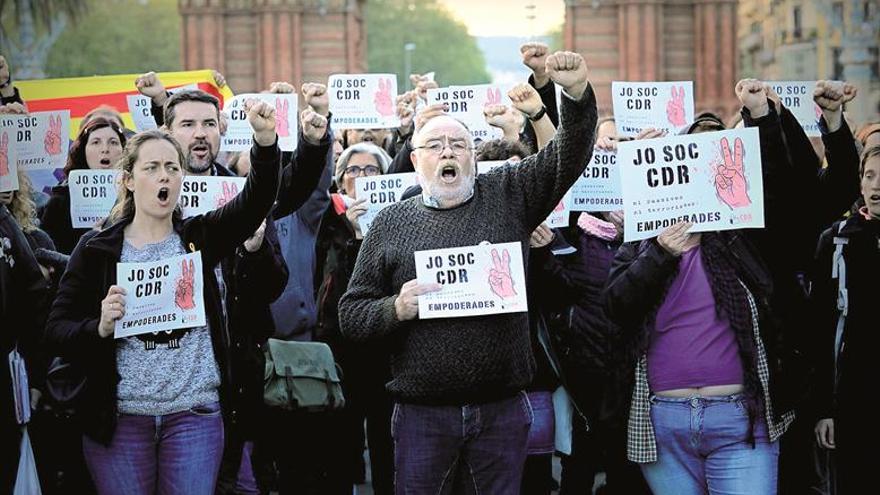 El juez no ve terrorismo y deja libre a la activista de los CDR detenida