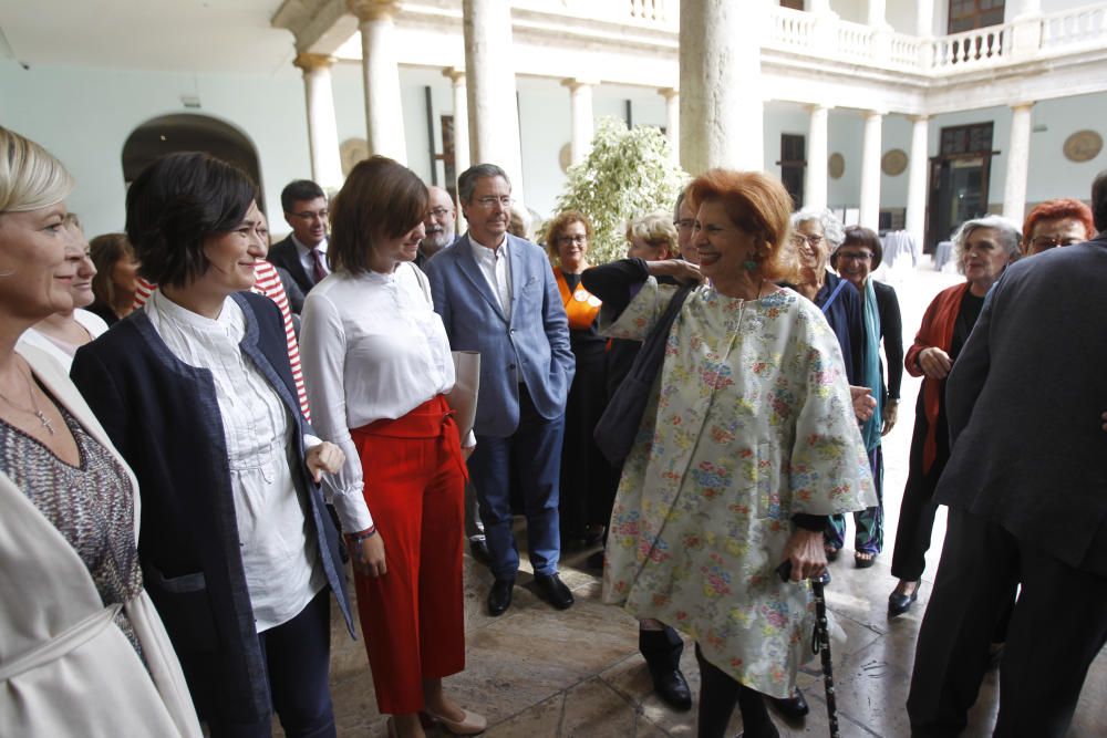 La Universitat homenajea a Carmen Alborch