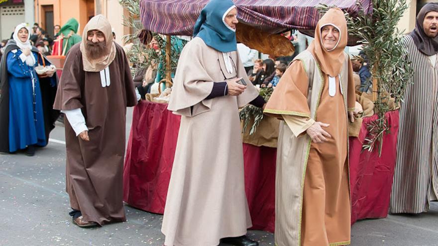 Miembros de L&#039;Aljama, en una imagen de archivo, durante su participación en el Pregó de las fiestas de la Magdalena.