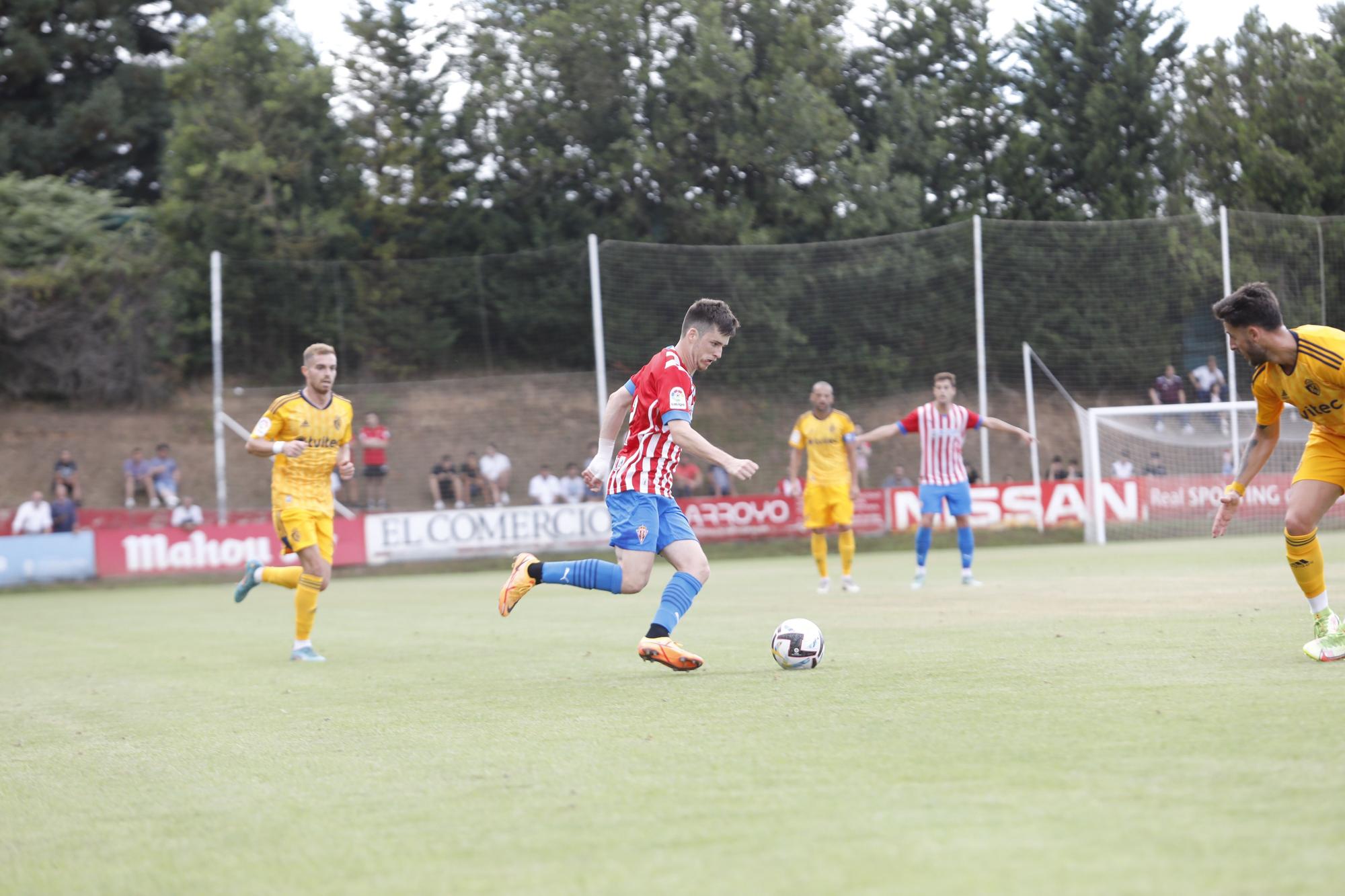 El Sporting empata ante la Ponferradina en su cuarto partido veraniego