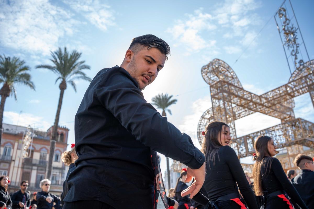 El baile flamenco se apodera de la capital extremeña.