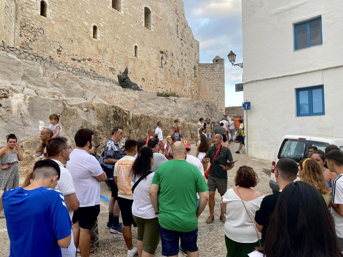 Las visitas guiadas gratuitas descubren la historia de la Ciudad en el Mar.