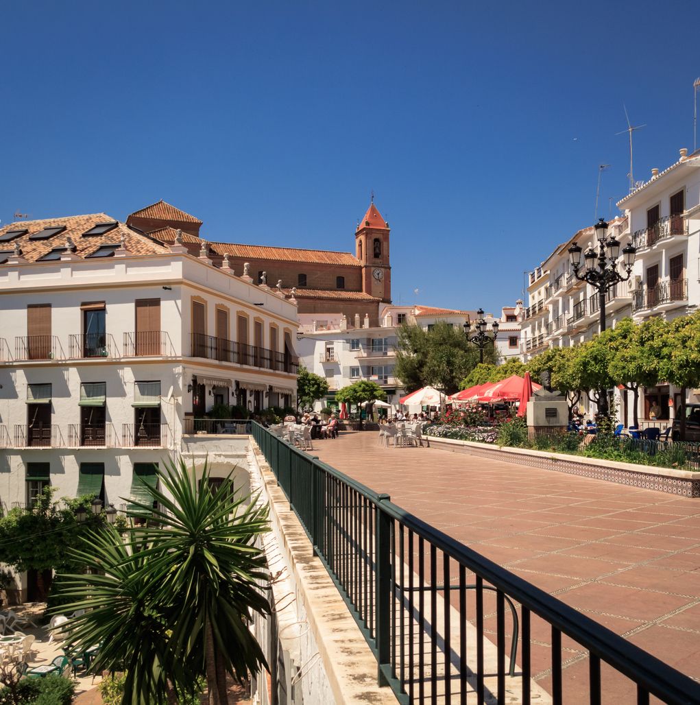 Plaza principal en Torrox pueblo, Málaga, España