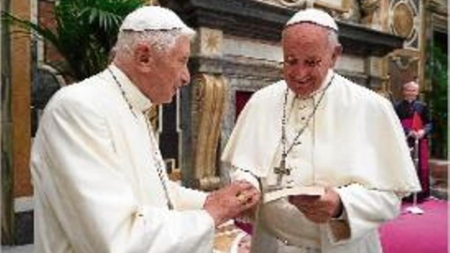 El papa emèrit Benet XVI va compartir l&#039;aniversari amb?Francesc.