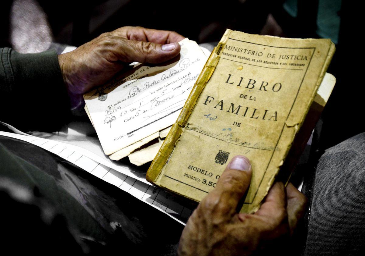 El Llibre de família deixa d’expedir-se aquest divendres