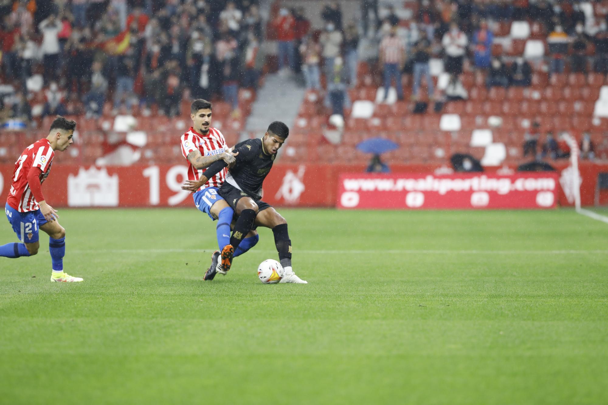 En imágenes: así fue el partido entre el Sporting y el Alcorcón