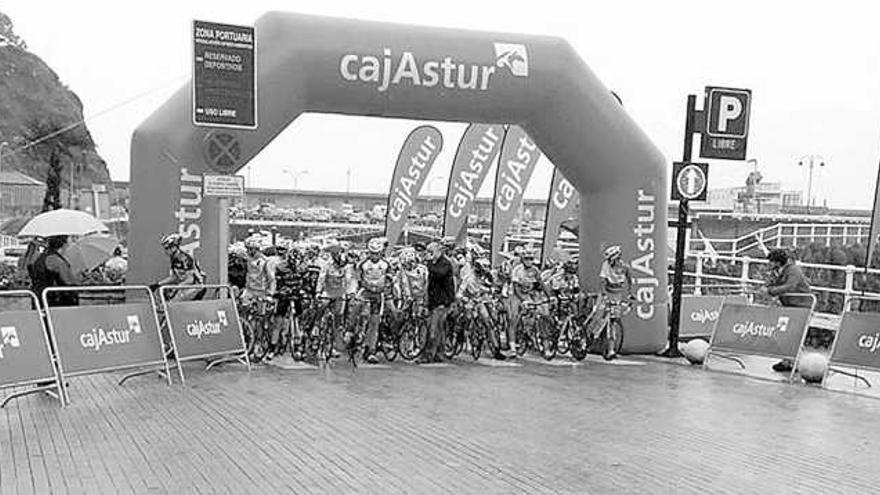 El muelle candasín, escenario ciclista