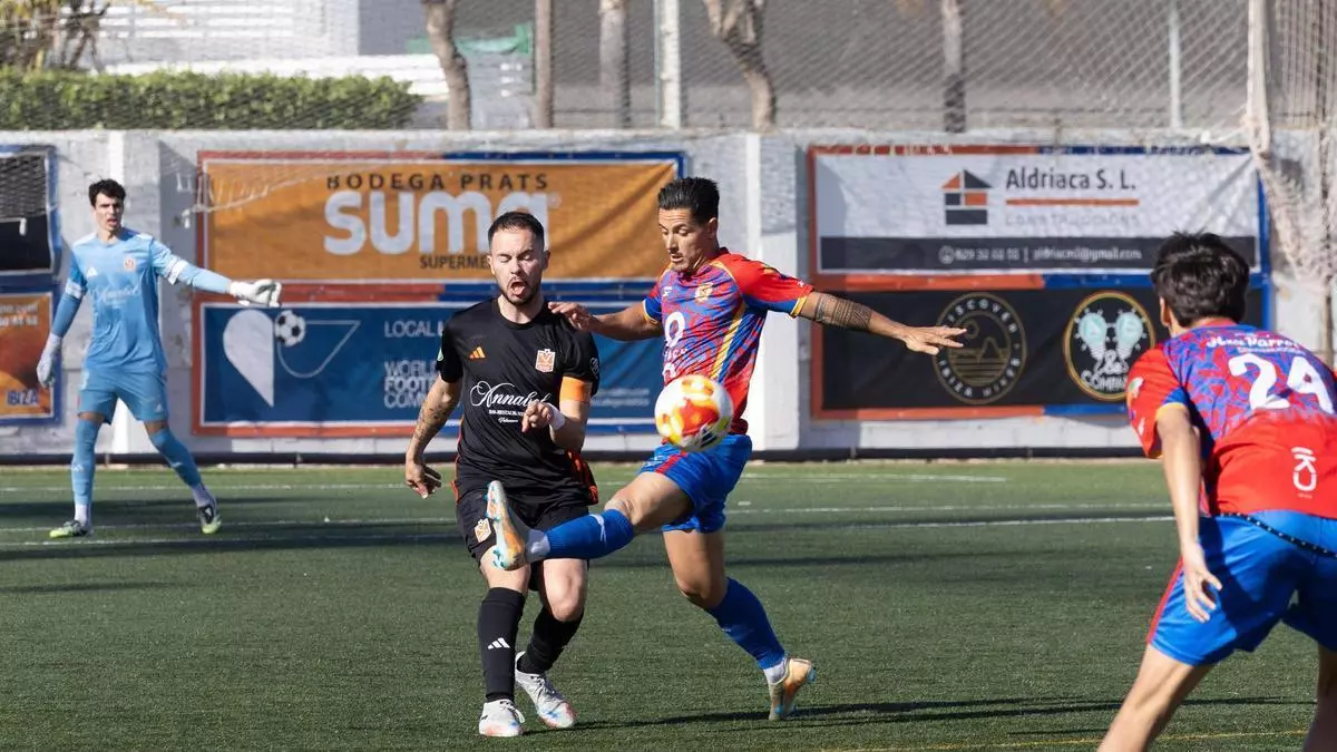 La SD Portmany sufre una nueva derrota y el Inter Ibiza no pasa del empate en Felanitx