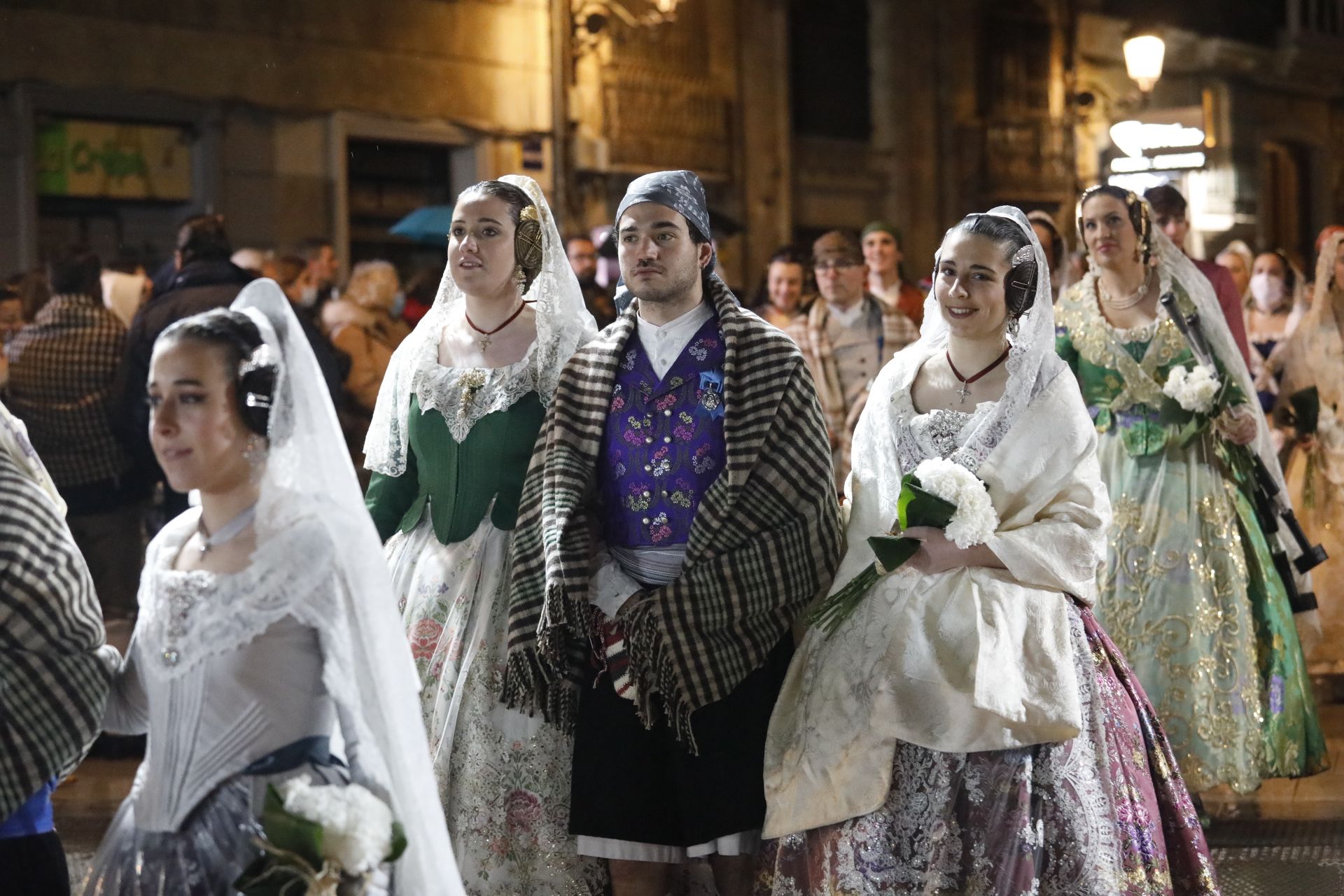 Búscate el primer día de Ofrenda por la calle Quart (de 21.00 a 22.00 horas)