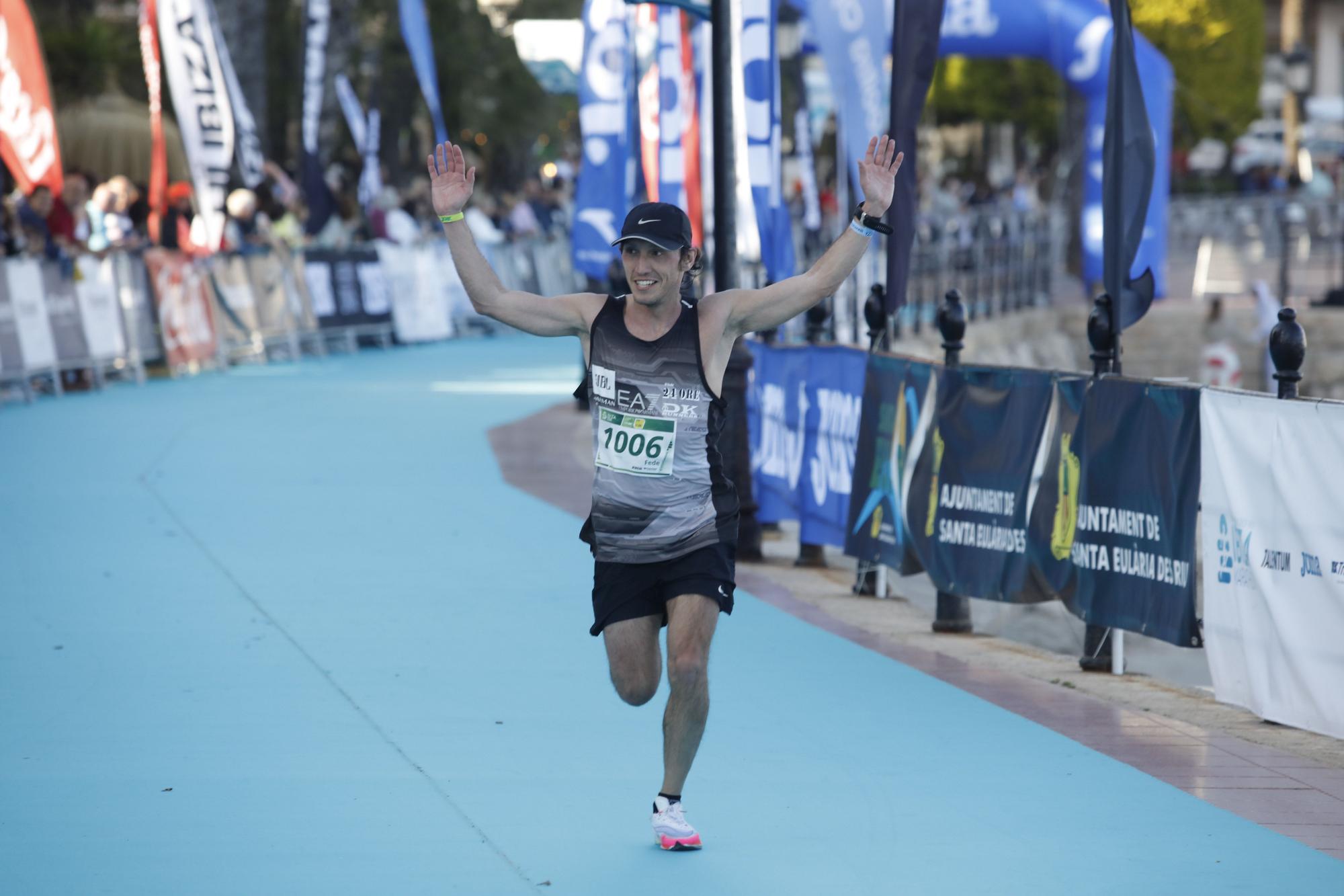 Búscate en nuestra galería de fotos del Santa Eulària Ibiza Marathon