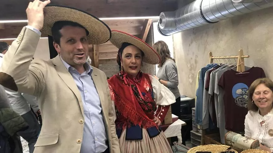 Nin a choiva para a paixón polas Letras Galegas, con andaina solidaria dende Rois