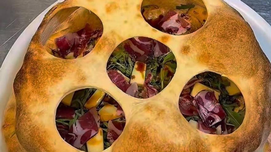 La pizzería La Barchetta rinde homenaje a la Basílica de Candelaria con una creación gastronómica efímera