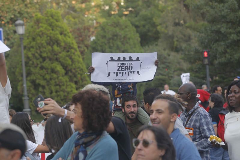 Manifestación de Pobresa Zero en València