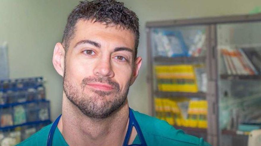 José Abellán, cardiólogo: "Usar cigarrillos electrónicos aumenta el riesgo de infarto, ictus y enfermedades coronarias"