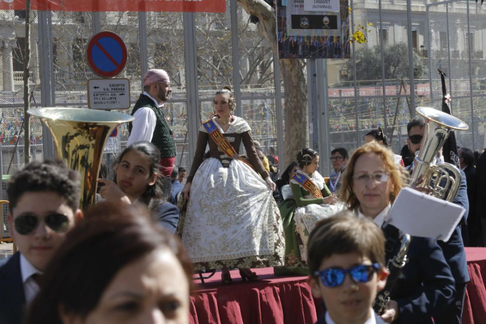 Búscate en el público de la mascletà del 1 de marzo