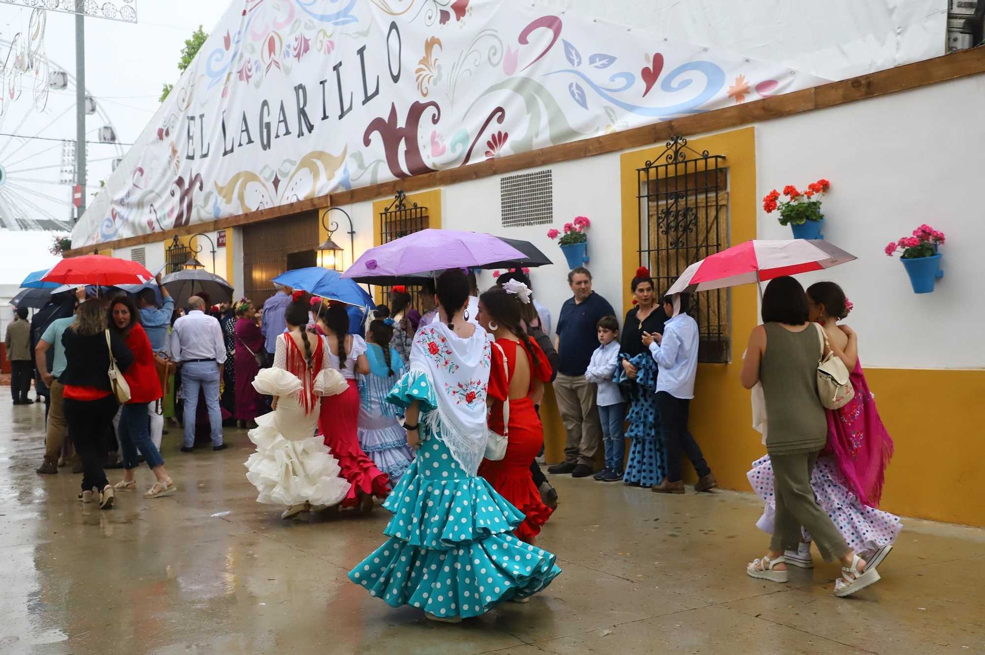 El primer día de Feria marcado por la lluvia