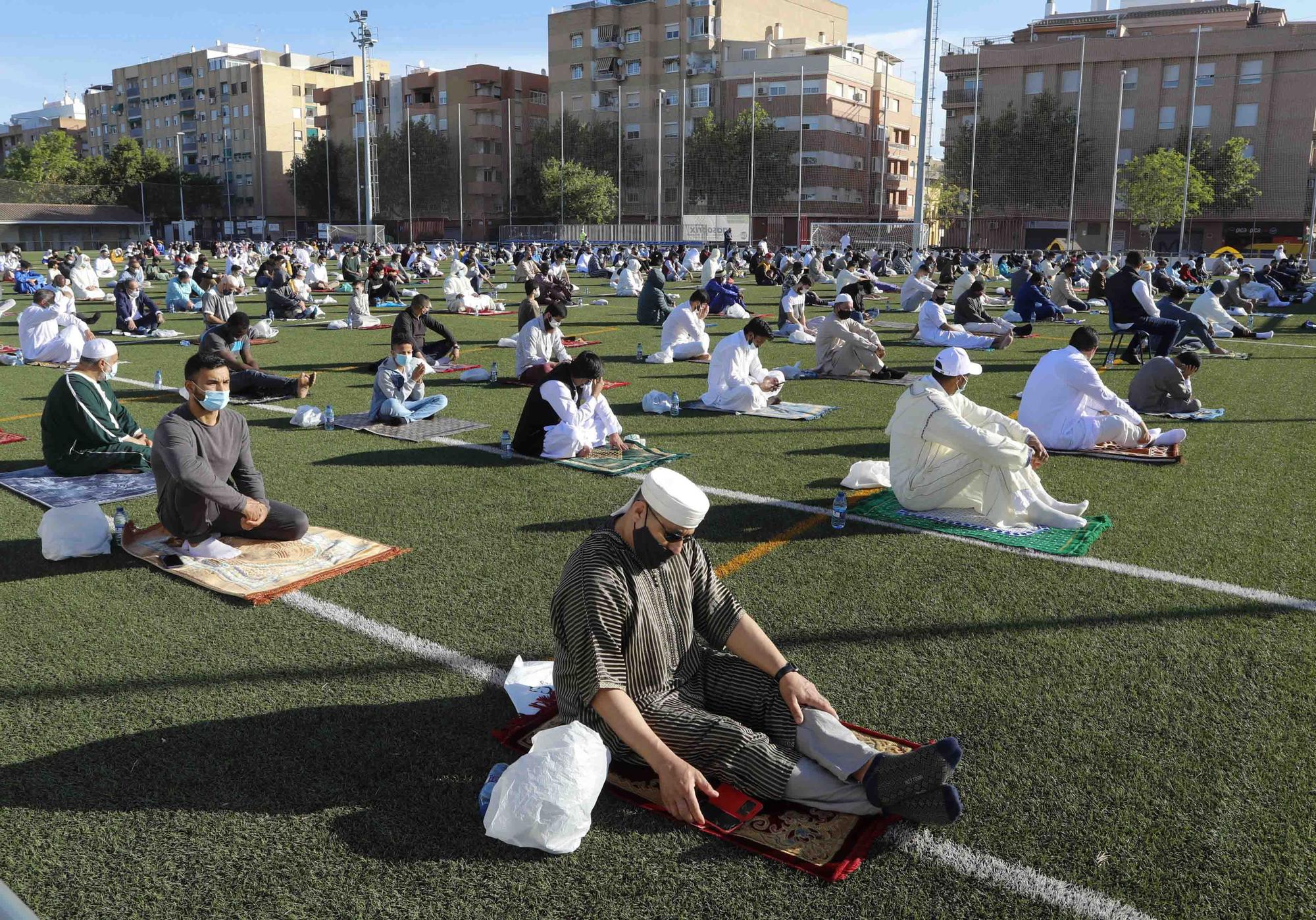 Cientos de musulmanes celebraron en Sagunt el fin del Ramadán.