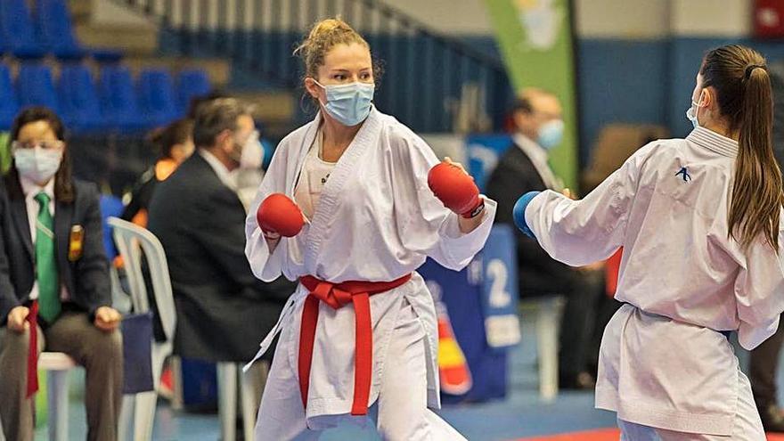 La karateca ibicenca Cristina Ferrer, en acción.