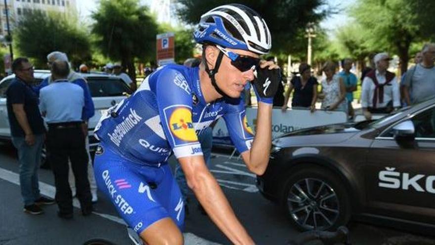 Enric Mas fitxa per l&#039;equip Movistar fins l&#039;any 2022