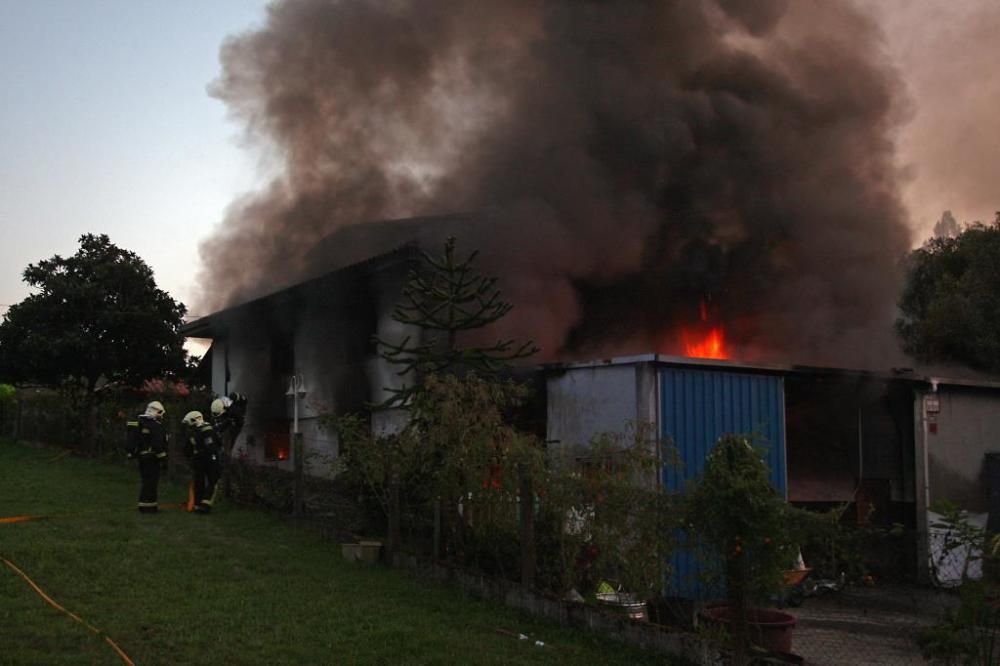 Arde una casa en A Estrada