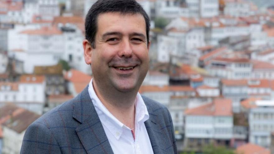 El secretario de organización provincial, Diego Fernández López, dirigirá la gestora del PSOE compostelano